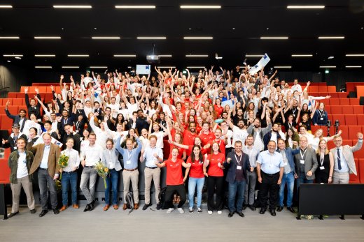 The entire SensUs organization of 2019 and all the team members of the SensUs competition 2019